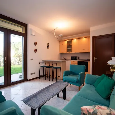 Villaggio Dei Fiori Primula Apartment Sirmione